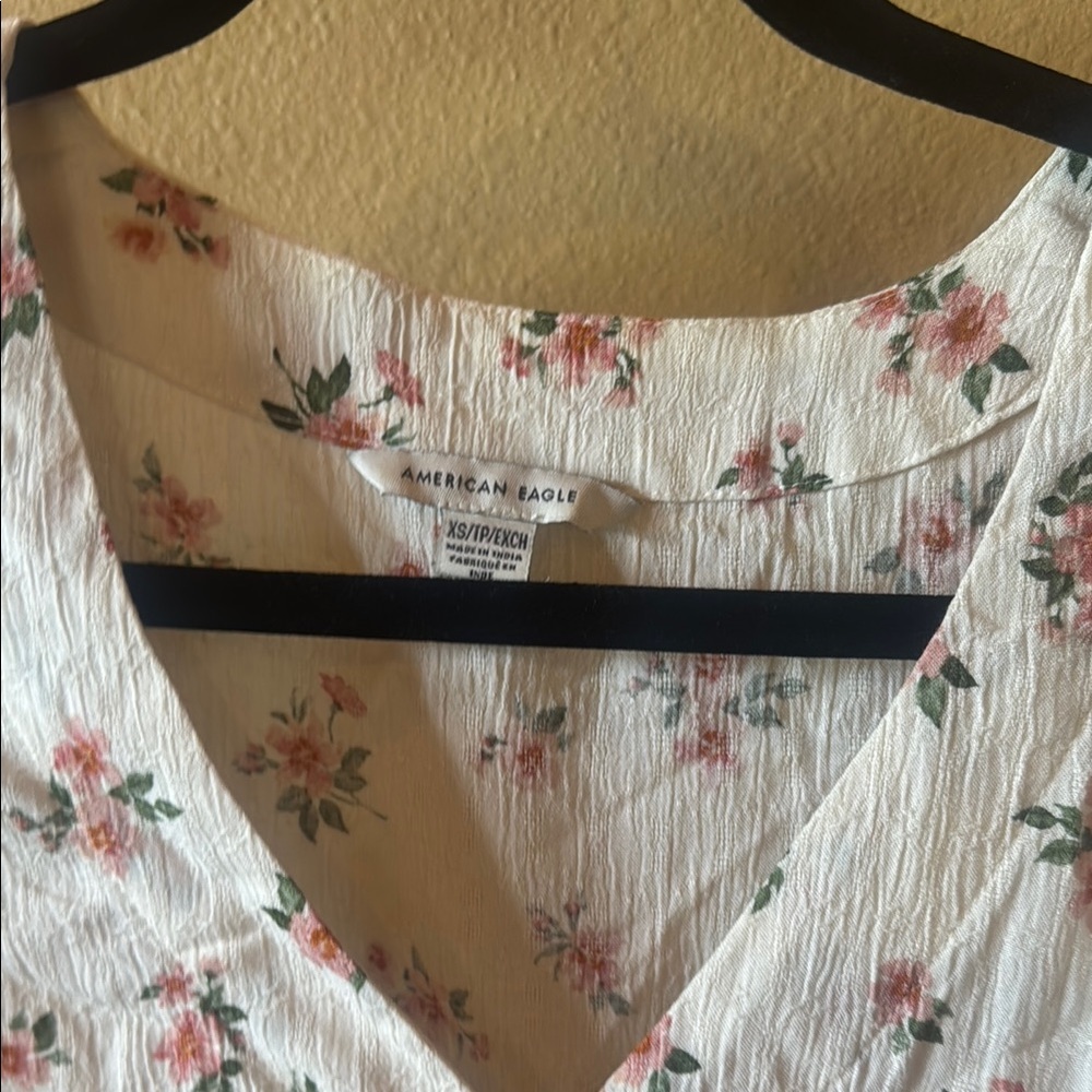 American Eagle • Floral Wrap Blouse - White - Picture 2 of 4